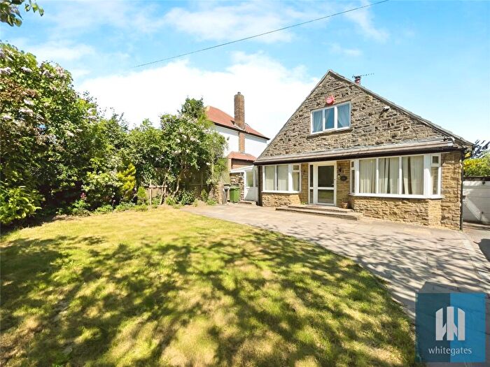 4 Bedroom Detached House For Sale In Bradford Road, Bradley, Huddersfield, HD2
