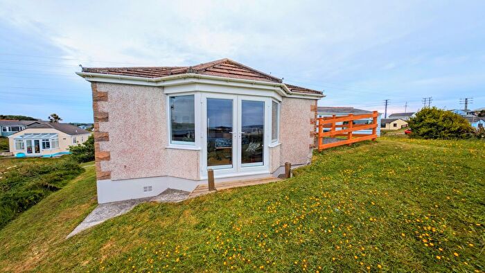 3 Bedroom Bungalow For Sale In Riviere Towans, Phillack, Cornwall, TR27