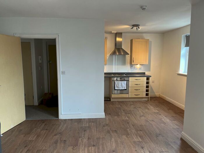 2 Bedroom Flat To Rent In Goldstraw Lane, Fernwood, Newark, NG24