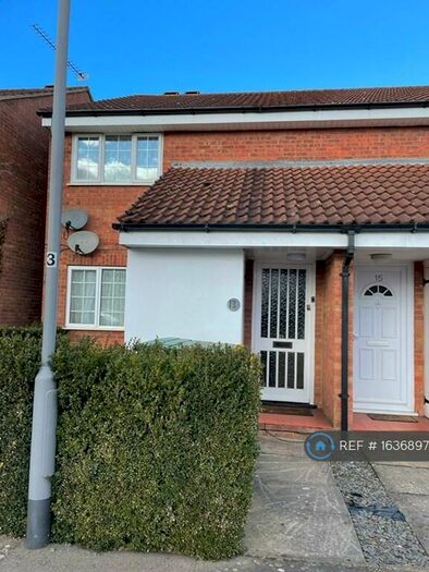 1 Bedroom Maisonette To Rent In Renshaw Close, Luton, LU2