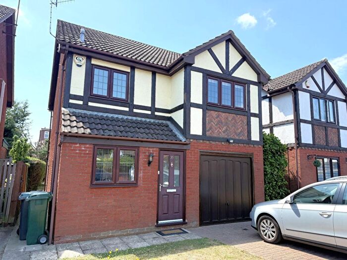 3 Bedroom Detached House To Rent In Tudor Manor Gardens, Watford, WD25