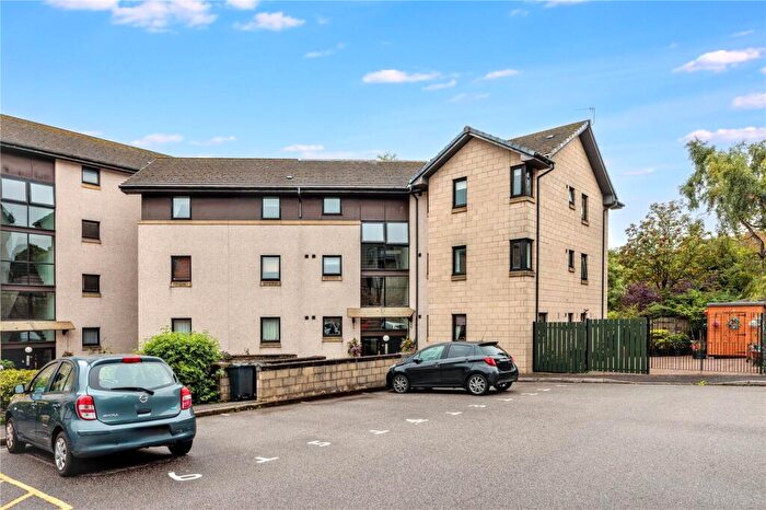 2 Bedroom Flat For Sale In Arbroath Road, Dundee, Angus, DD4