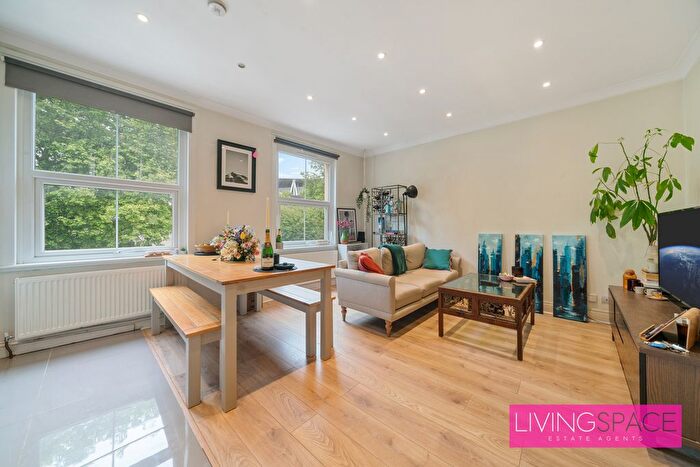 2 Bedroom Flat To Rent In Hornsey Road, Holloway, N7