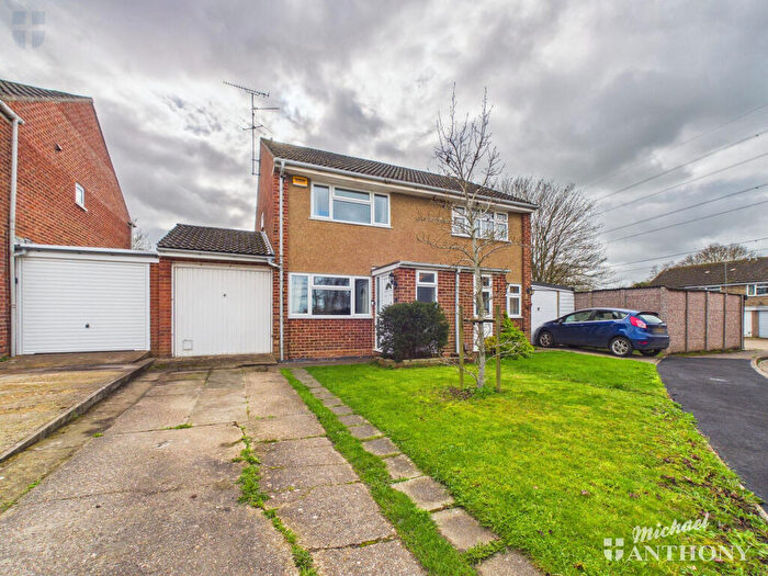 2 Bedroom Semi Detached House For Sale In Rowland Way, Aylesbury, HP19