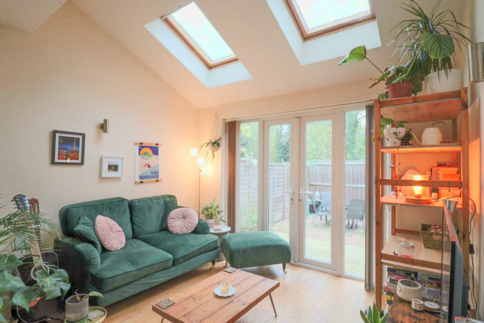 2 Bedroom Town House To Rent In Stanley Road, Cambridge, CB5