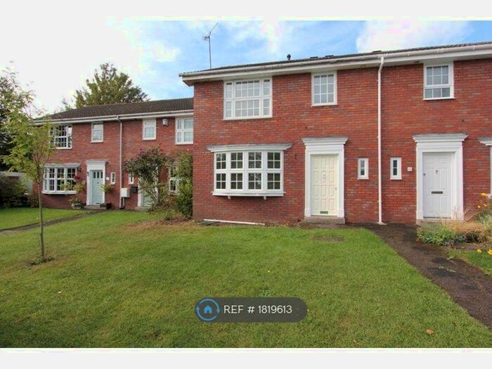 3 Bedroom Terraced House To Rent In Pinfold Court, Chester, CH4