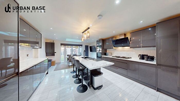 4 Bedroom Terraced House To Rent In Birchdale Road, London, E7