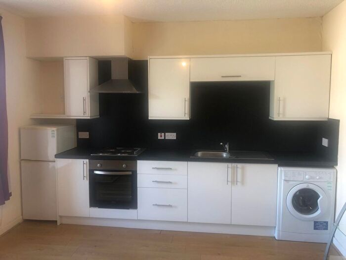 1 Bedroom Flat To Rent In Annfield Road, Dundee, (Off Hawkhill), DD1