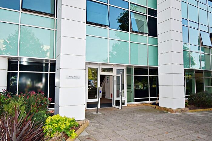 2 Bedroom Flat For Sale In Bessemer Road, Welwyn Garden City, AL7