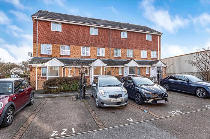 1 Bedroom Flat To Rent In Franklin Way, Croydon, CR0