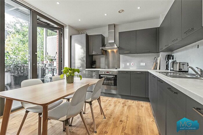 1 Bedroom Flat For Sale In Kidderpore Avenue, Hampstead, London, NW3