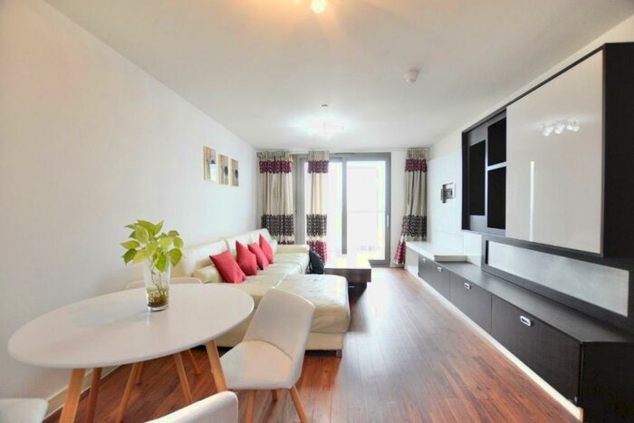 2 Bedroom Apartment To Rent In Booth Road, E16