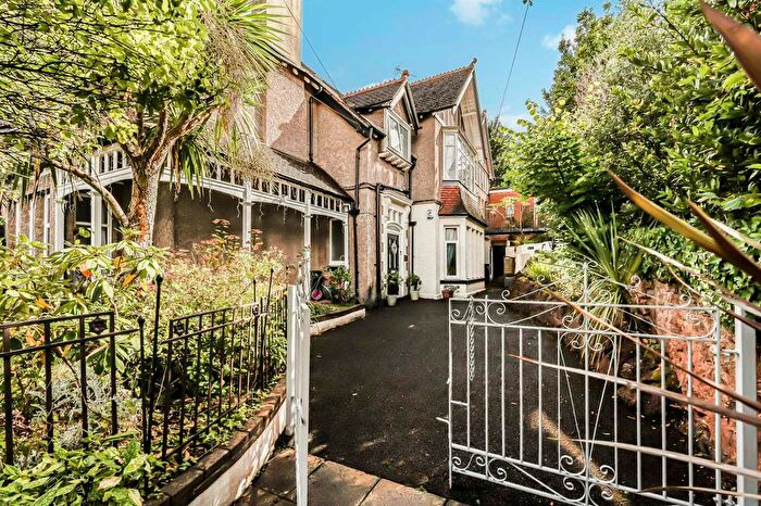 5 Bedroom Semi-detached House For Sale In Vicarage Road, Torquay, Devon, TQ2