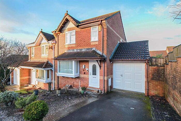 3 Bedroom Semi-Detached House For Sale In Primrose Meadow, Ivybridge, PL21