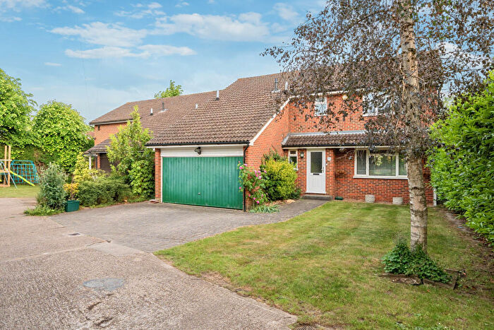 4 Bedroom Detached House For Sale In The Ridgway, Sutton, Surrey, SM2