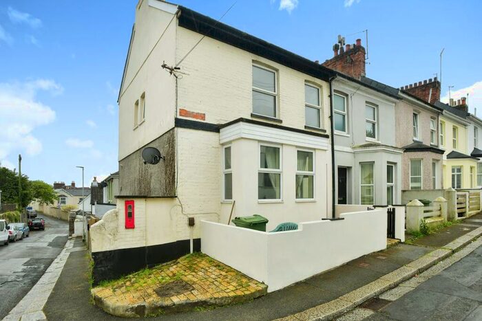 2 Bedroom End Of Terrace House To Rent In Priory Road, Plymouth, PL3