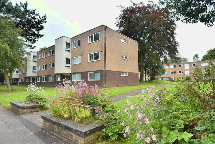 2 Bedroom Flat To Rent In Brooklands Road, Sale, M33