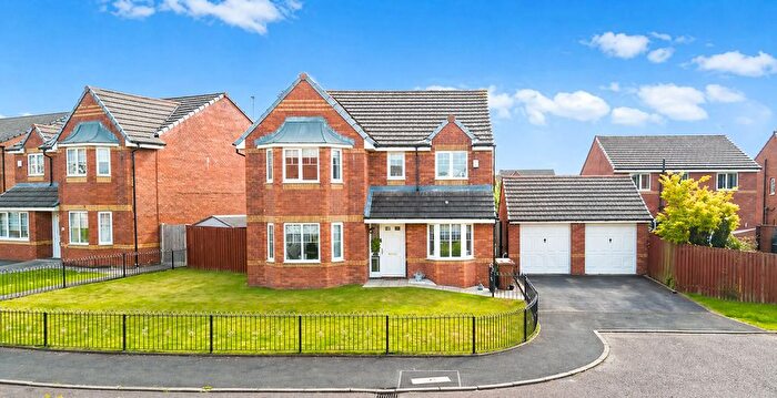 4 Bedroom Detached House For Sale In Luntswood Grove, Newton-Le-Willows, WA12