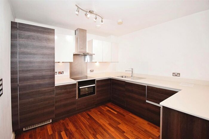 1 Bedroom Flat To Rent In Stanley Road, Wimbledon, SW19