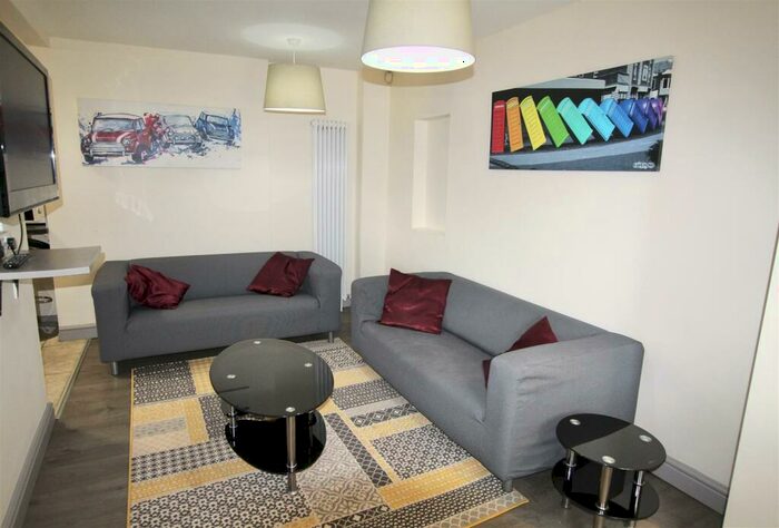 4 Bedroom Apartment To Rent In Mount Hooton Road, Arboretum, Nottingham, NG7