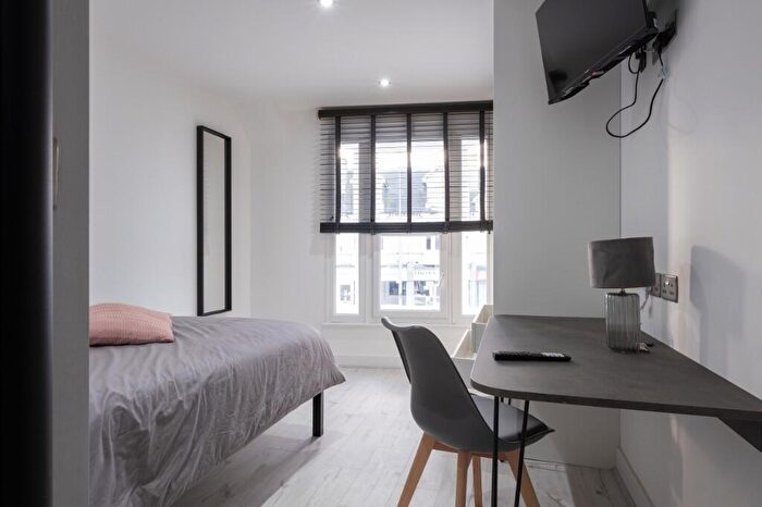 4 Bedroom Terraced House To Rent In High Street, Lincoln, Lincolnshire, LN5