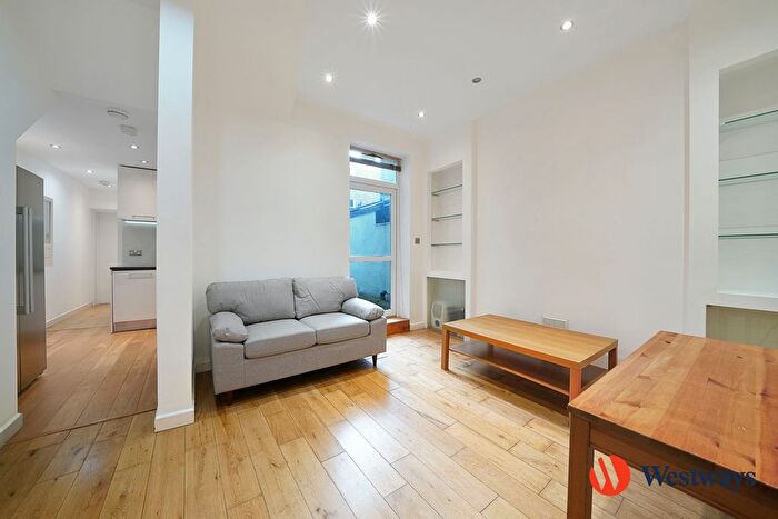 2 Bedroom Flat To Rent In Hormead Road, Maida Hill, London, W9