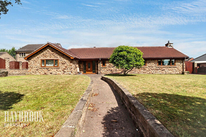 4 Bedroom Detached Bungalow For Sale In Doncaster Road, Kendray, S70
