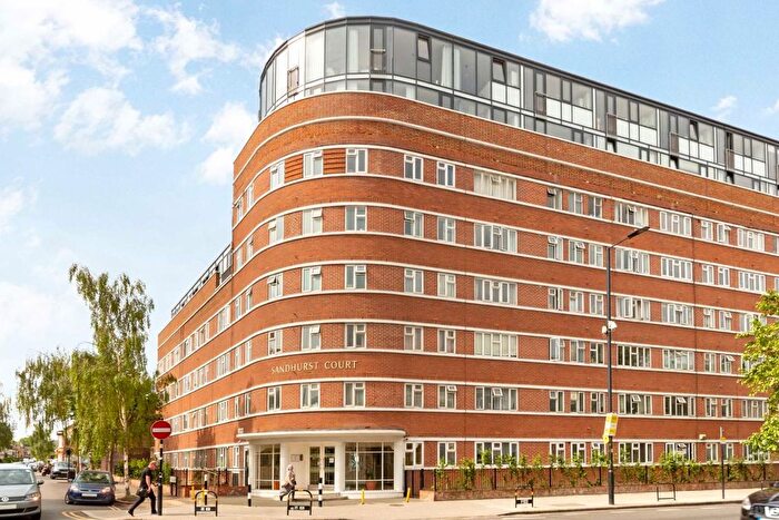 2 Bedroom Flat To Rent In Acre Lane, London, SW2