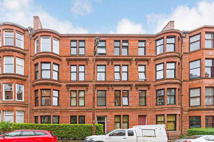 2 Bedroom Flat To Rent In Lyndhurst Gardens, North Kelvinside, Glasgow, G20