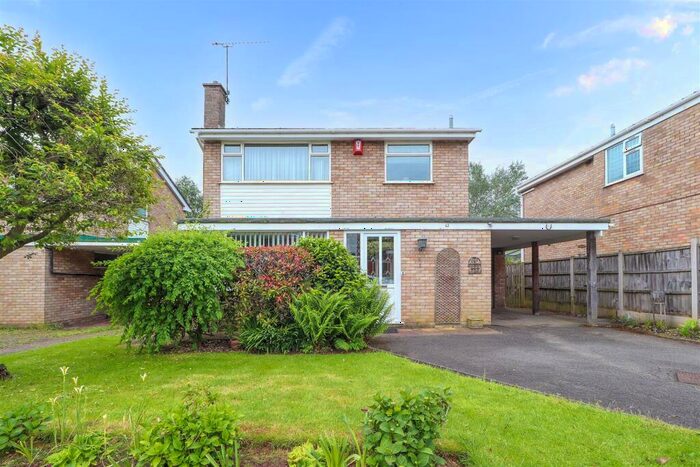 3 Bedroom Detached House To Rent In Jacklin Drive, Styvechale, Coventry, CV3