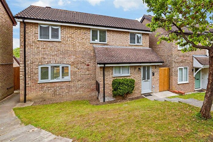 3 Bedroom Detached House For Sale In Grampian Way, Downswood, Maidstone, Kent, ME15