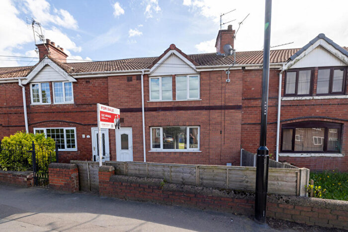 3 Bedroom Terraced House For Sale In West End Lane, Doncaster, DN11