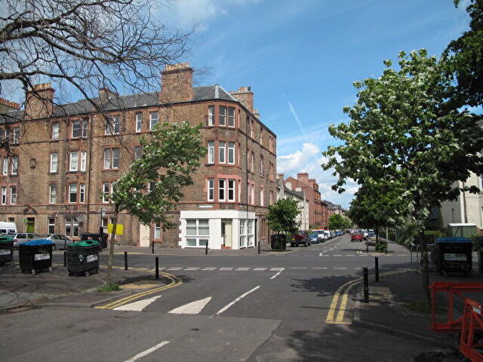 1 Bedroom Flat To Rent In Dickson Street, Leith Walk, Edinburgh, EH6