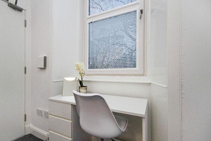 1 Bedroom Flat To Rent In Torness Street, Partick, Glasgow, G11