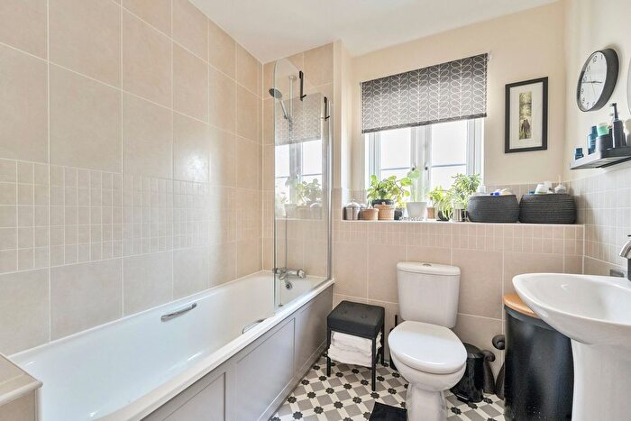 2 Bedroom End Terrace House For Sale In Oakfield Road, Hatherleigh, Okehampton, Devon, EX20