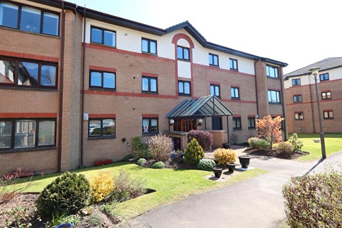 2 Bedroom Flat To Rent In Riverside Park, Linnpark Avenue, Glasgow, G44