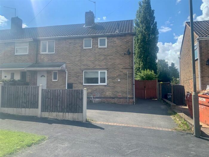 4 Bedroom Semi-Detached House To Rent In St. Norbert Drive, Ilkeston, DE7