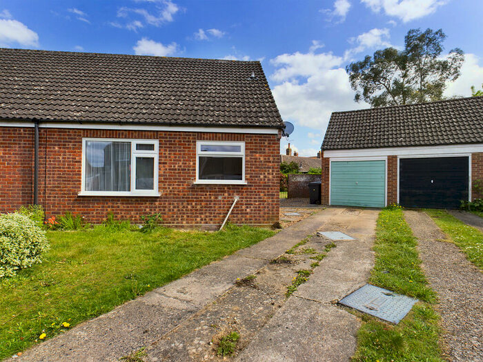 2 Bedroom Semi-Detached Bungalow To Rent In Pavilion Court, Roydon, Diss, IP22