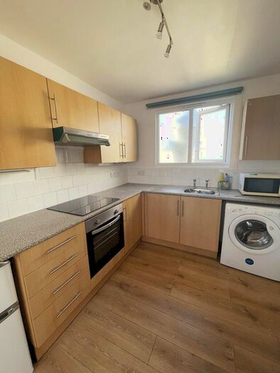 2 Bedroom Property To Rent In A Alberton Road, Bristol, BS16