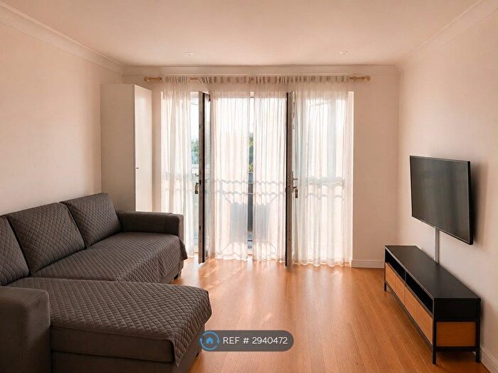 1 Bedroom Flat To Rent In Ashwood Court, Wembley, HA9