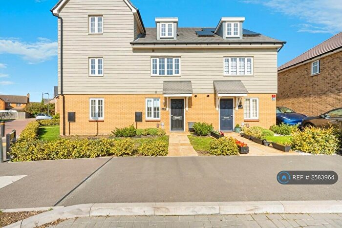 3 Bedroom Terraced House To Rent In Lakeside Drive, Wixams, Bedford, MK42