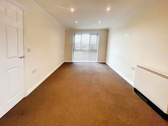 1 Bedroom Flat To Rent In St Andrews Court, Calcutta Road, Tilbury, RM18