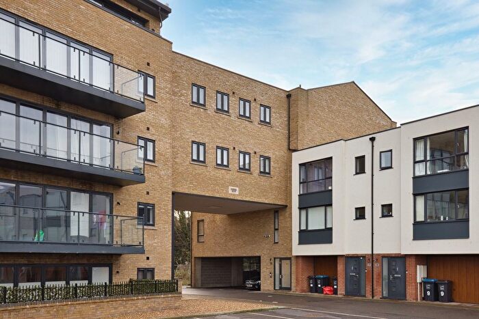 2 Bedroom Flat For Sale In Millers Hill, Ramsgate, Kent, CT11