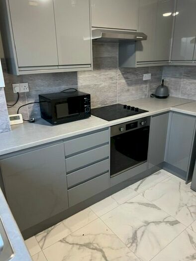 4 Bedroom Flat To Rent In Hoxton Street, London, N1