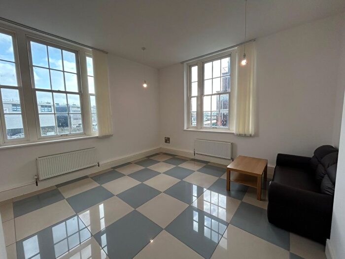 1 Bedroom Flat To Rent In Wyvern House, Railway Terrace, Derby, Derbyshire, DE1