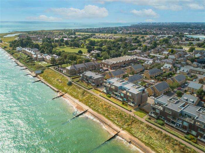 2 Bedroom Penthouse Flat To Rent In Parade Walk, Shoeburyness, Essex, SS3