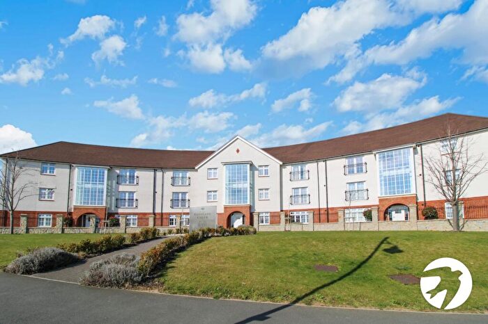 2 Bedroom Flat To Rent In Saltwood House, Candy Dene, Weldon, Swanscombe, DA10