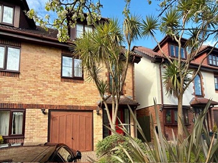 3 Bedroom Property To Rent In Pointout Close, Southampton, SO16