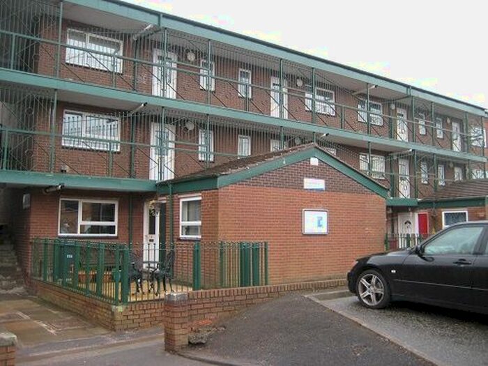 2 Bedroom Flat To Rent In Georgina Court, Bolton, BL3