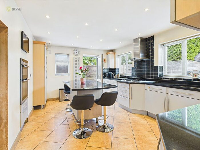 4 Bedroom Detached House For Sale In Moat Drive, Drayton Bassett, Tamworth, B78